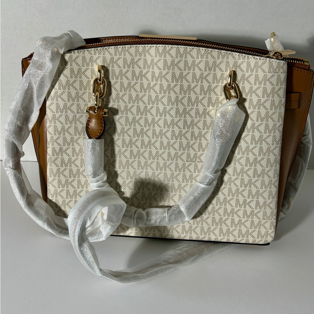 Brand New Michael Kors Rochelle Large Satchel-Vanilla/Acorn- NWT - Picture 2 of 11